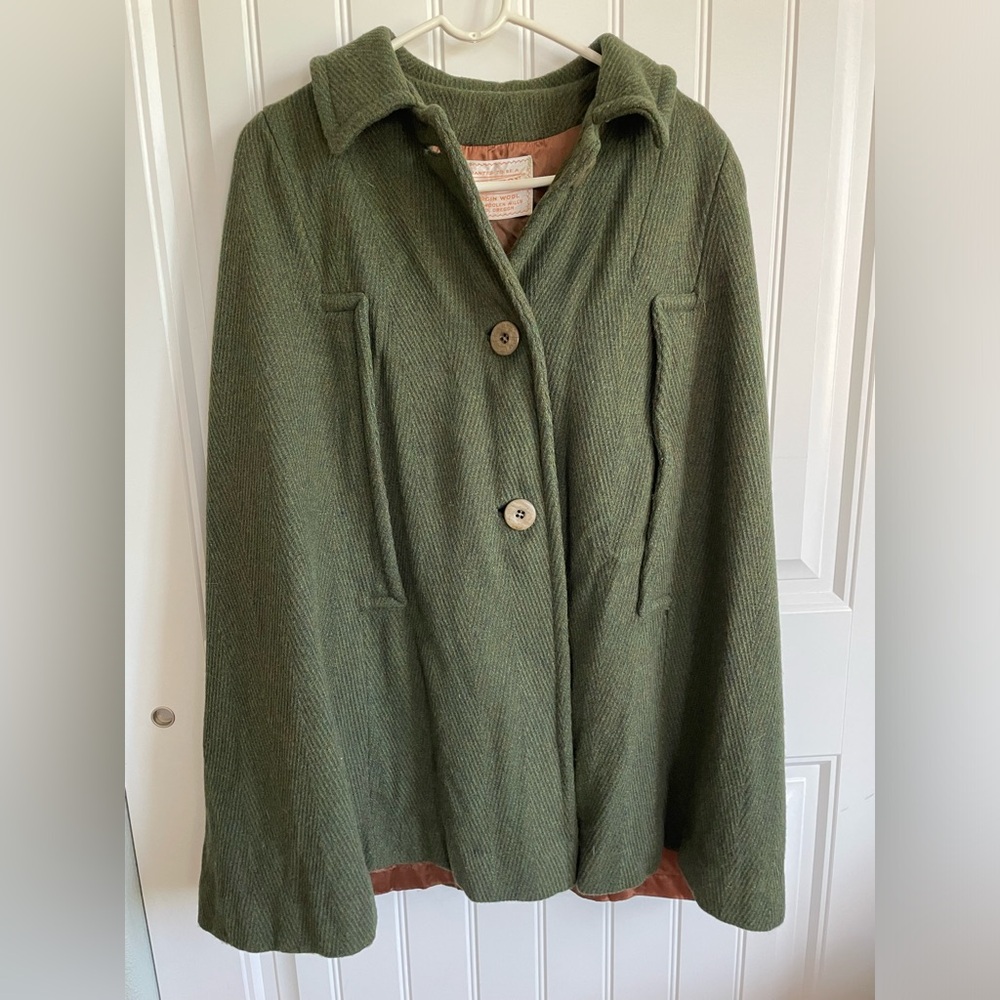 Vintage Women’s Pendleton Wool Cape